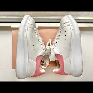 ❌SOLD❌ Auth Alexander McQueen Oversized Sneakers